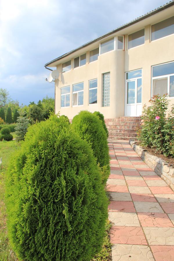 Constancia Hotel Kamianets-Podilskyi Exterior photo