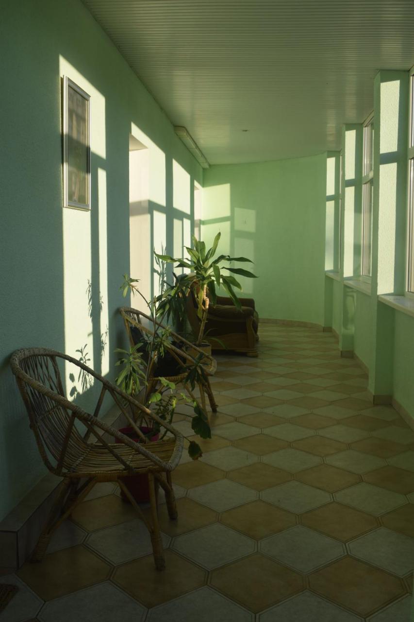 Constancia Hotel Kamianets-Podilskyi Exterior photo